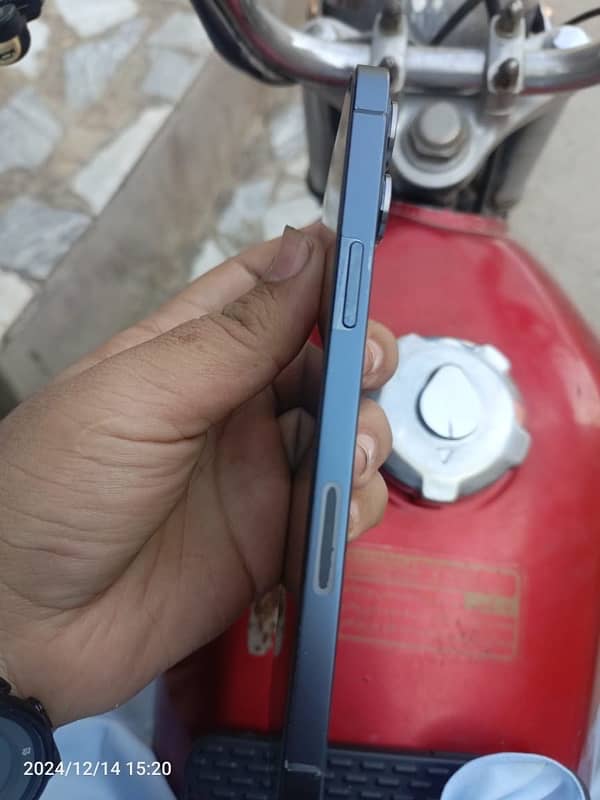 best condition iPhone 12 Pro Max 1