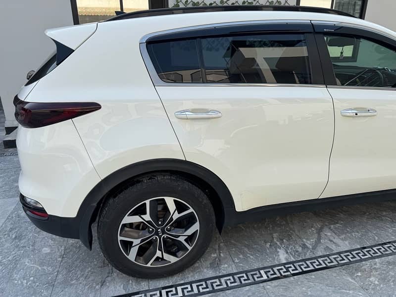 KIA Sportage AWD 2021 4