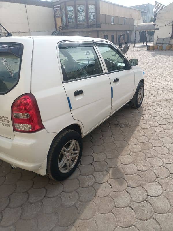 Suzuki Alto 2011 4