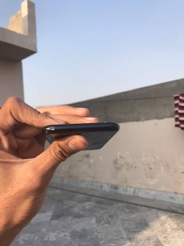 iphone xr 64jb factory unlock bh79 1