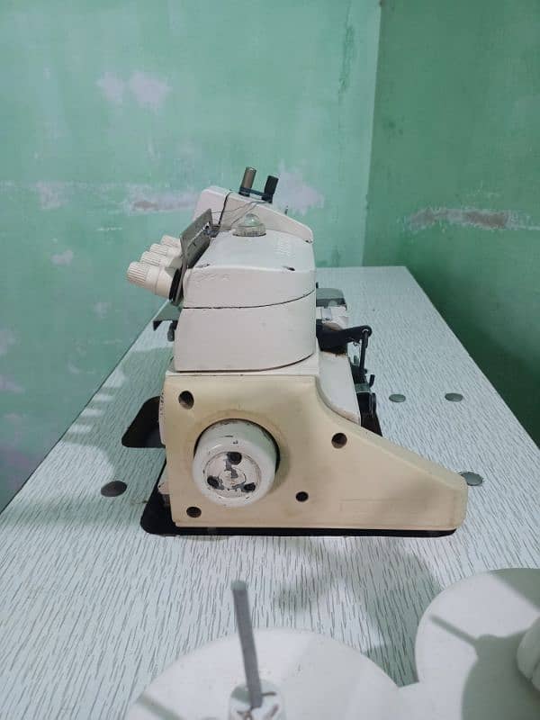 pegasus overlock machine + sarvo motor 4