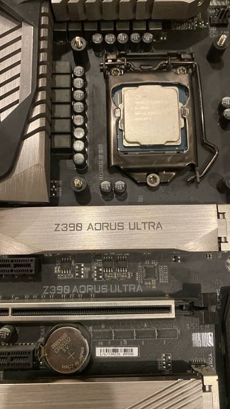 Gigabyte Z390 Aorus Ultra with core i5 9500 and 32GB Ram 4