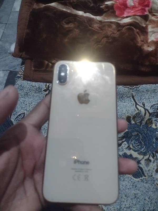 iPhone XS 3