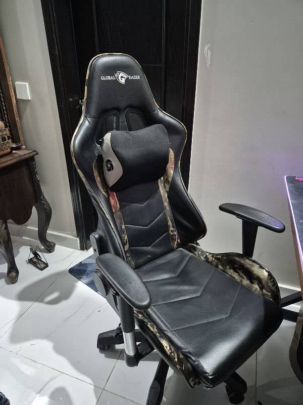 GLOBAL RAZER GAMING CHAIR 0