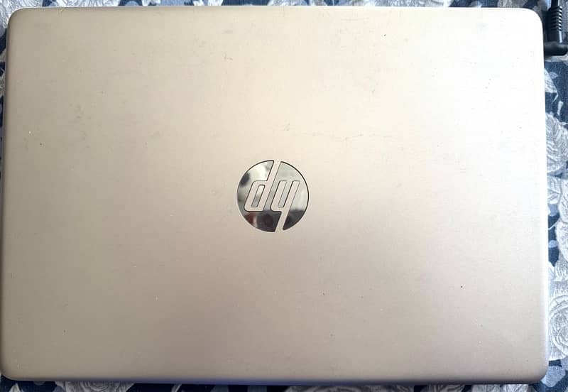 HP CORE i3 1