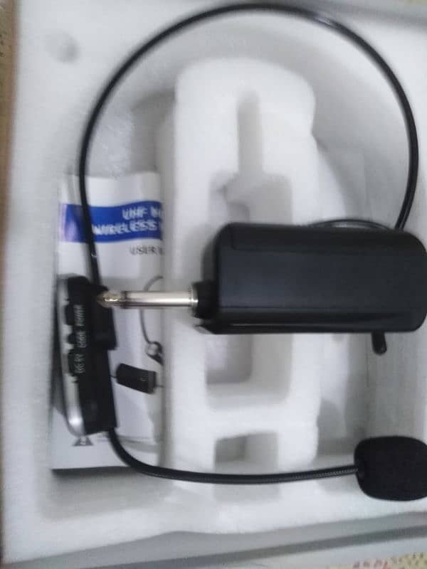 wireless headgear mic 0