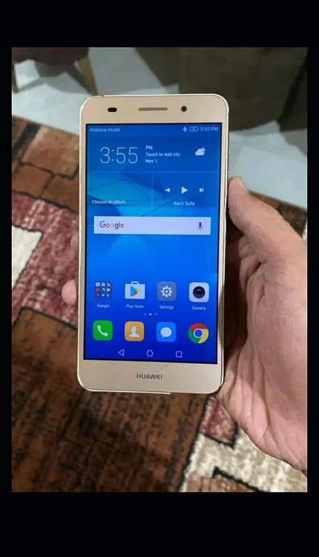 Huawei Y6 original mobile. Overall okay set. 0