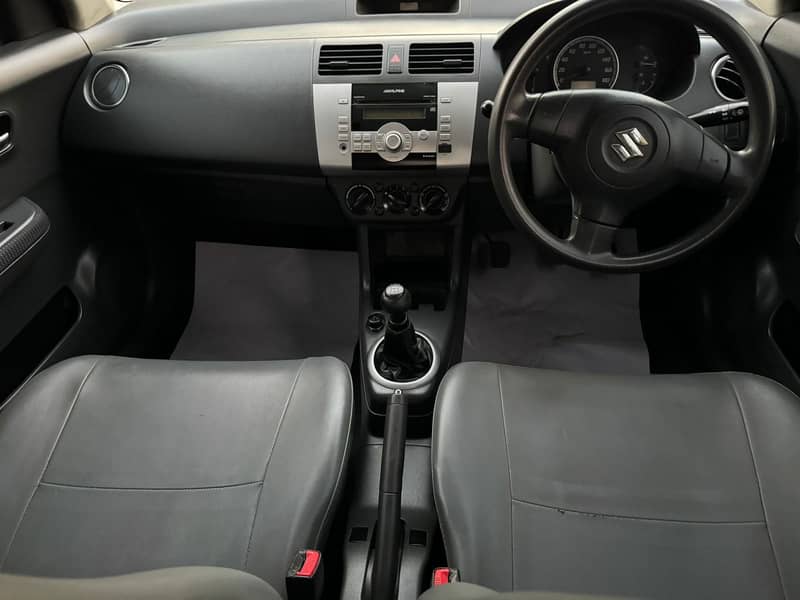 Suzuki Swift Dlx 1.3 Manual Transmission 10