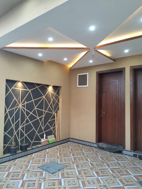 5 Marla Well Maintained Used Double Storey Used House is for Sale in Kabir Town Block E 4