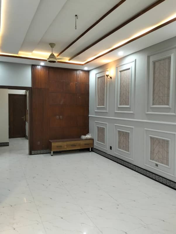 5 Marla Well Maintained Used Double Storey Used House is for Sale in Kabir Town Block E 5