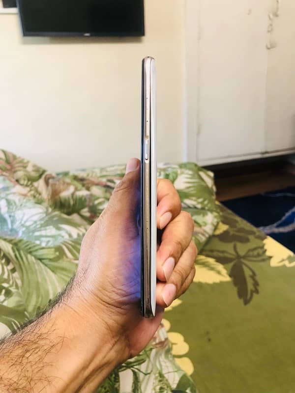 Oppo Reno Z 8GB RAM 256GB MEMORY 5