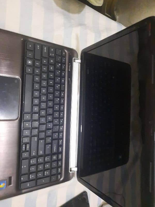 laptop for sale,2nd genretion 1