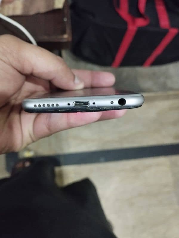 Iphone 6 16 gb Non PTA 5