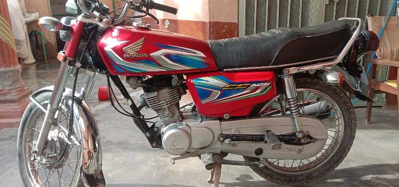 Honda 125 modal paka 22 ha conditions 10/10 0