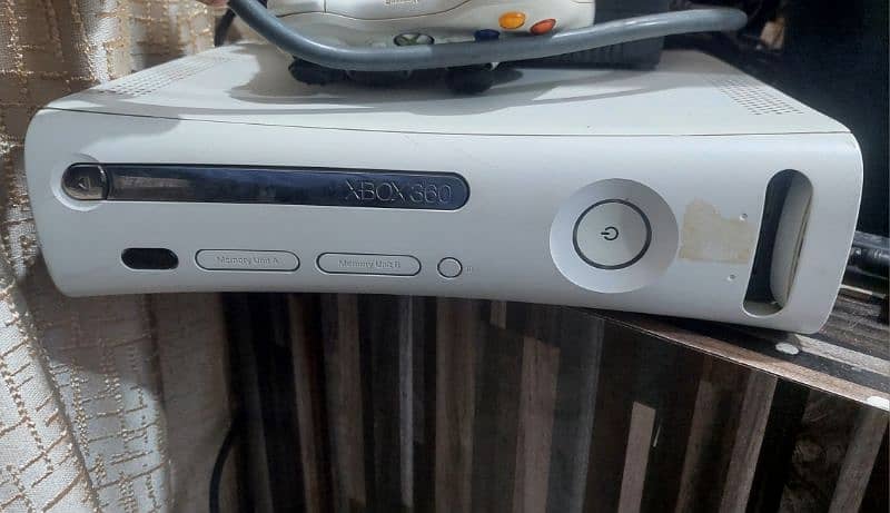 XBox 360 very good condition 1