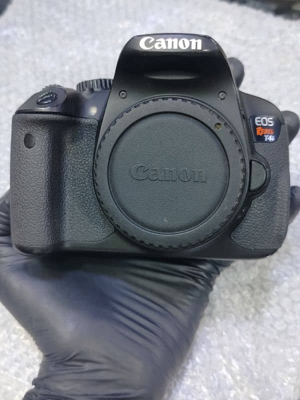 Canon rebel t4i | 650D | import from usa | fully genuine piece 1