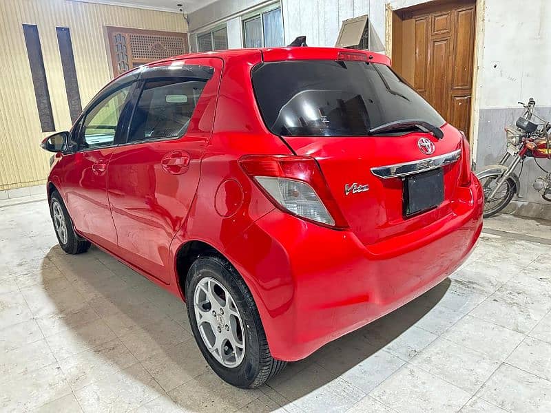 Toyota Vitz 2012 6