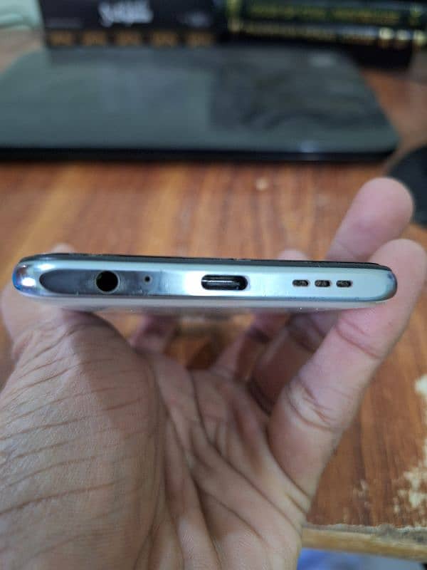 Redmi Note 10 (4-128) in excellent condition 4