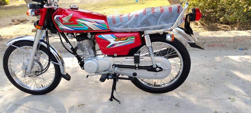 Honda CG 125 2023 9