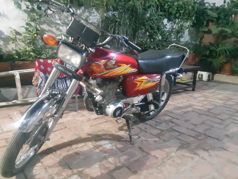 Honda CG 125 2021 Model 3