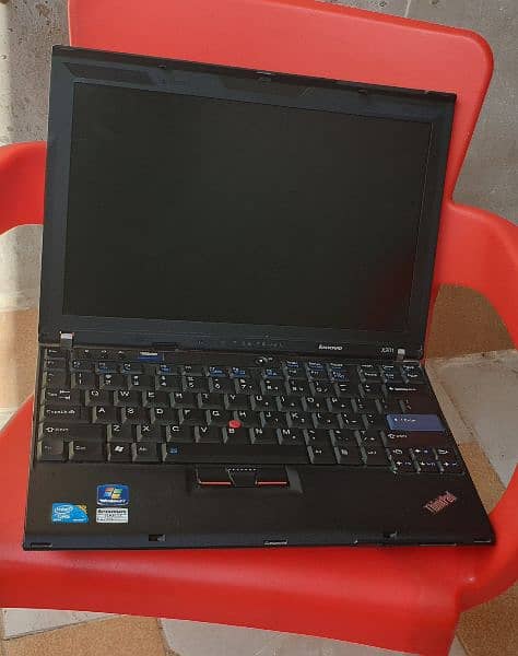 Lenovo mini Laptop thinkpad.  Model x205. I7 1st Gerneration. 0