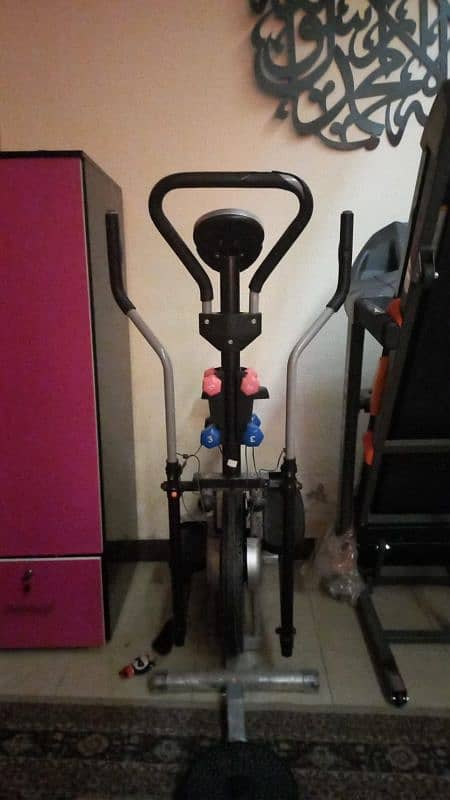 used exercise cycle for sale a little damaged 0