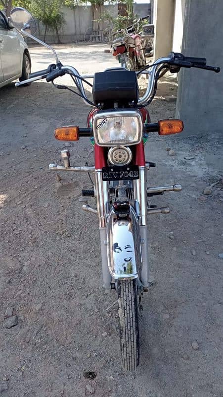 Honda CD70cc bick argent for sell engan file ok whatsap03406723051 2