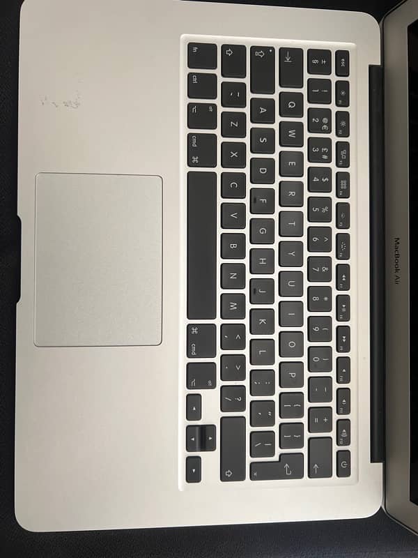 MacBook Air 2015 10/10 condition 1