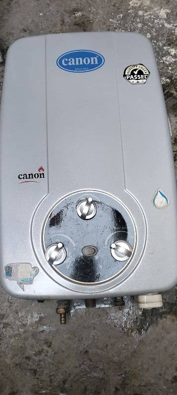 canon instant Gayser 2