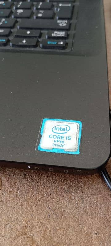 Dell Core i5 - 6th Generation 1