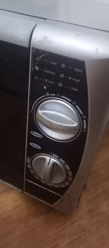 Dawlance Microwave oven 2