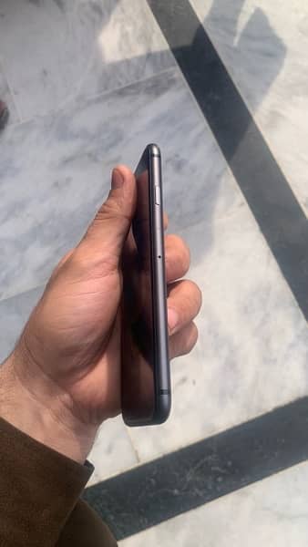 IPhone 8 PTA block 4