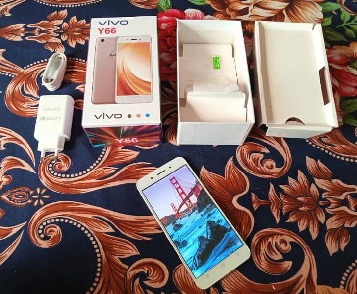 smart phone vivo y66 , 6/128 gb , complte Box , new 0