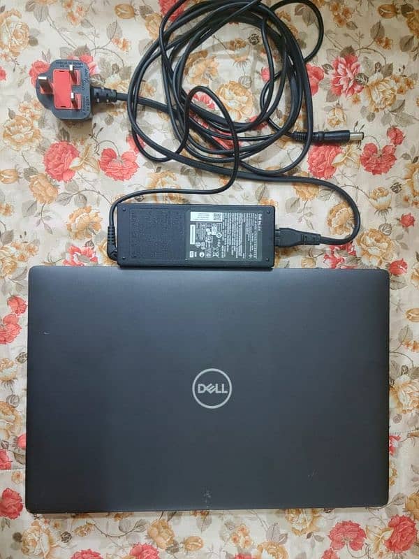 Laptop dell with 8 generation 3