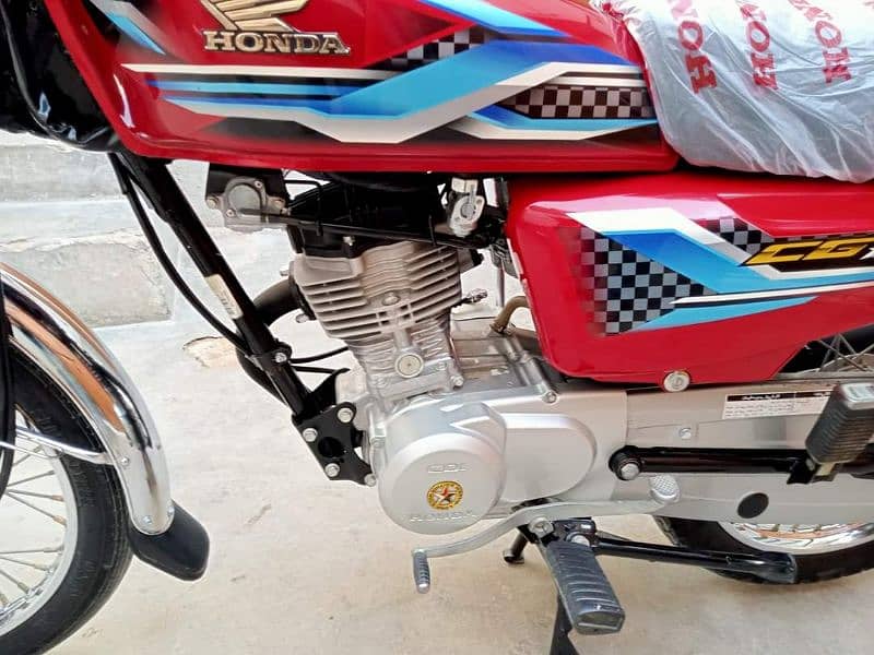 Honda 125CG  2024 9