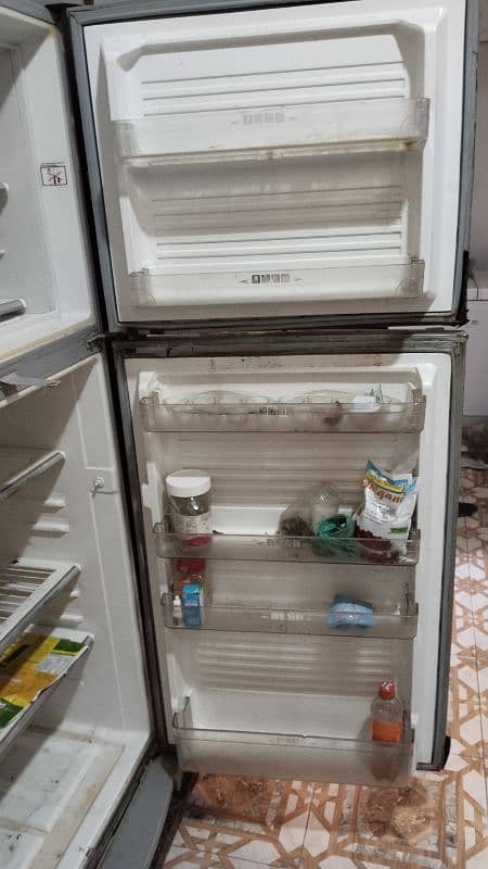 Refrigerator Used 3