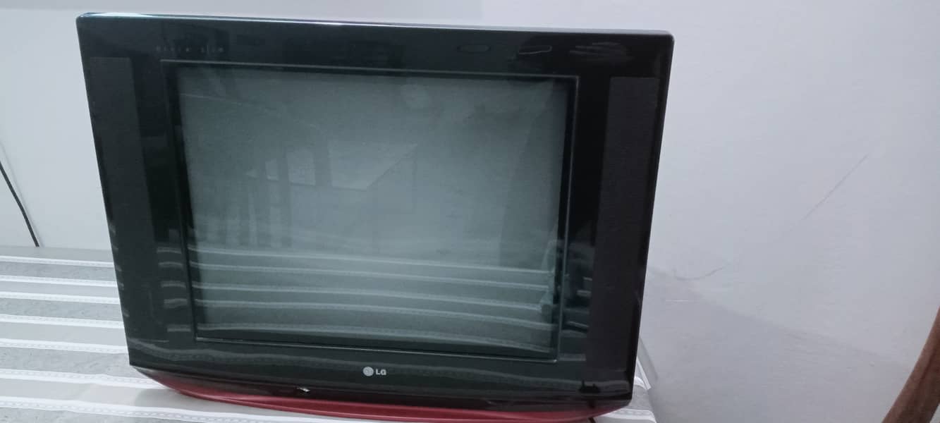 LG Ultra Slim TV 5