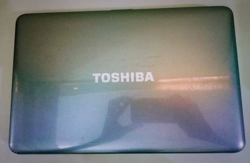 Toshiba big Screen laptop 3