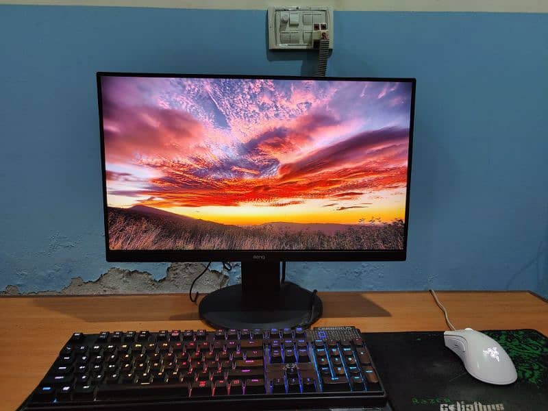 BenQ 24Inches BorderLess IPS LED Monitor 1