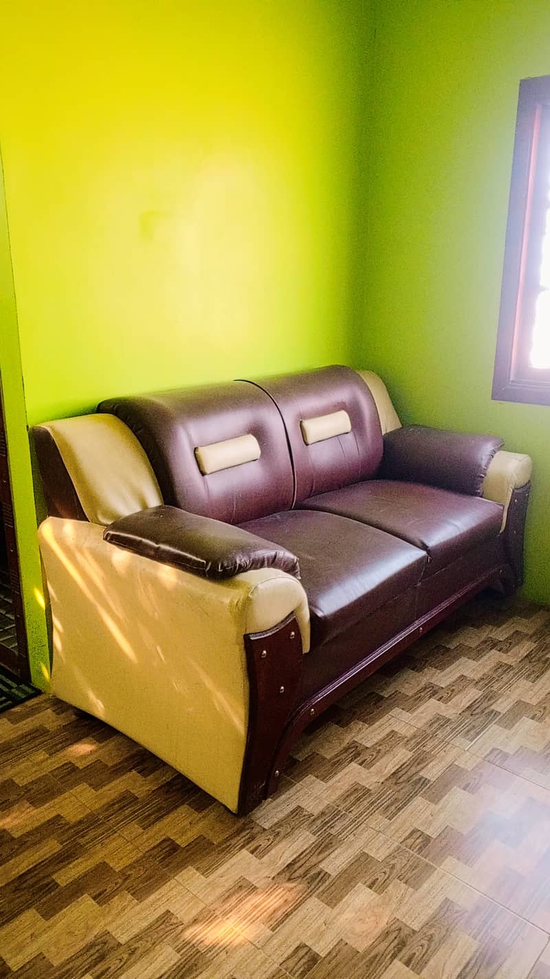 Sofa set for sell 1