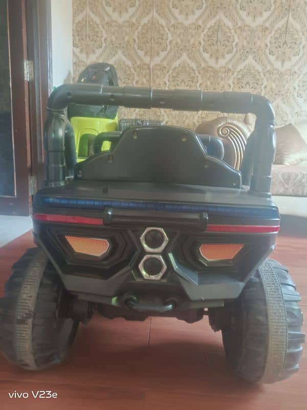 Electric Jeep for Kids / Blue color / Battery good backup 7