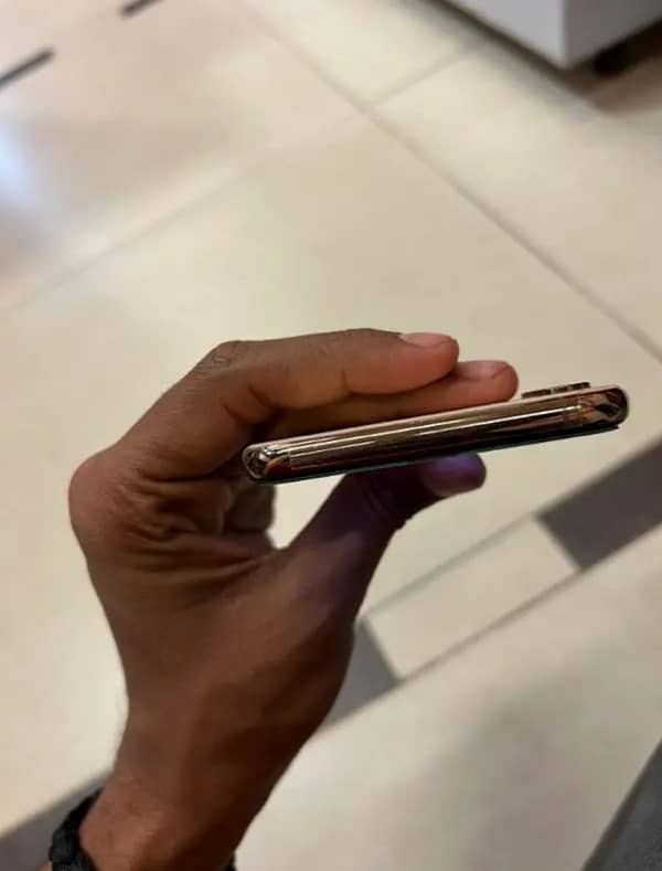 iphone xs max 3