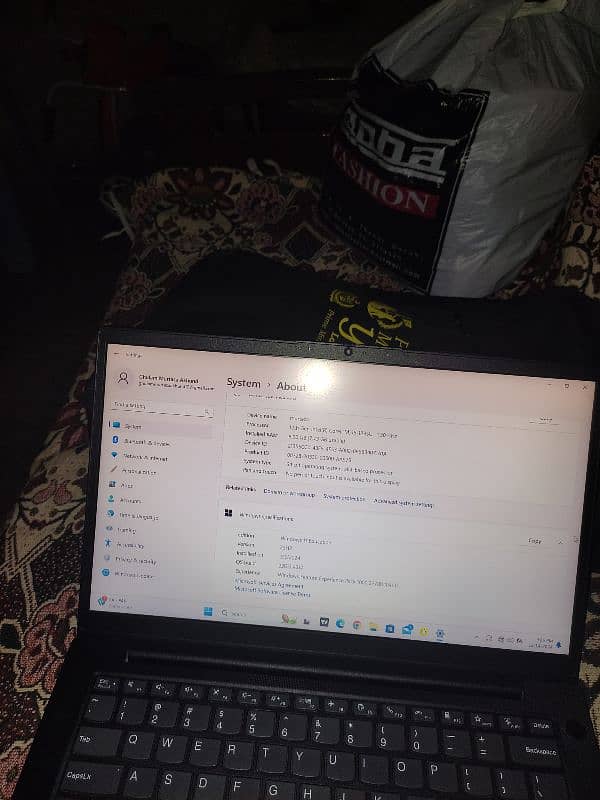 Laptop i5 11 Gen Qiston pe 4