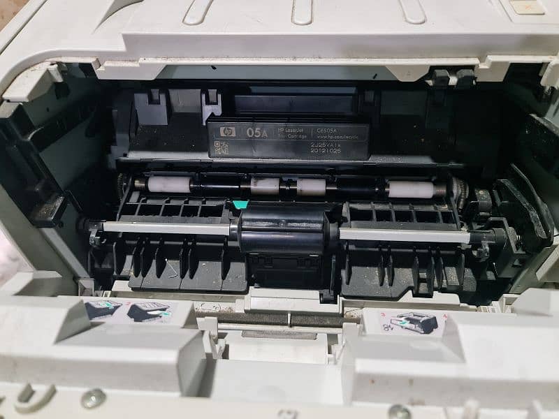 HP Laserjet P2035n 0