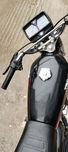 Honda 125 model 18 sigal digit 3