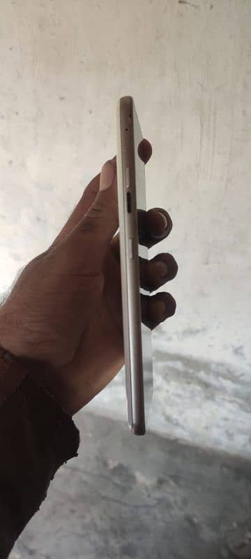 LG v60 pta approved back crack 4