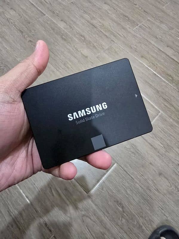 Samsung Evo 870 SSD 500GB Brand New 2