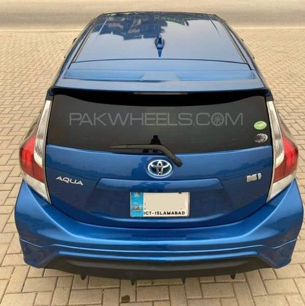 Toyota Aqua 2015. Reg2019. Islamabad Reg. Family used Car. 5