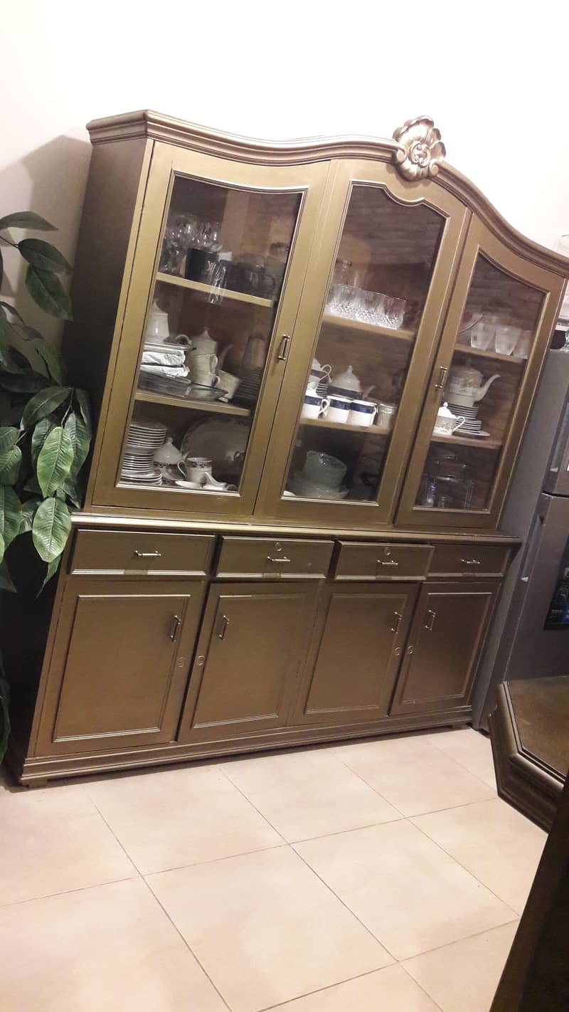 Crockery Showcase Matt gold Deco paint,10/10condition,Negotiable. 2