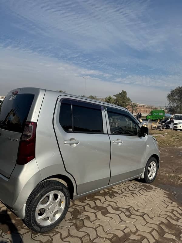 Suzuki Wagon R 2015 8